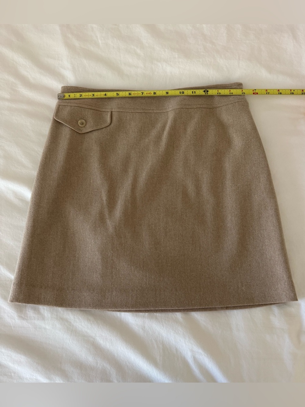 Banana Republic wool blended skirt, size 4.